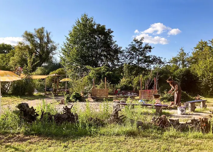 キャンプ場 Camping Resort Ruelzheim *